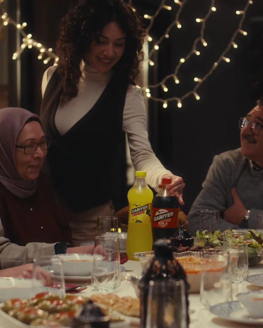 Bardağa dökülen Sarıyer Kola